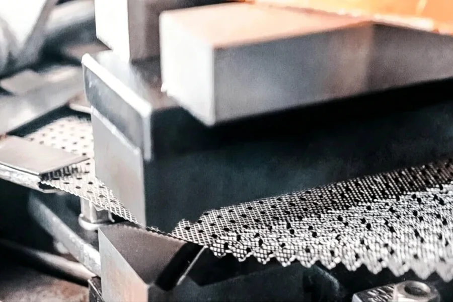 DODGEN’s differentiated positioning is based on a dual-engineering approach combining both equipment and process expertise.